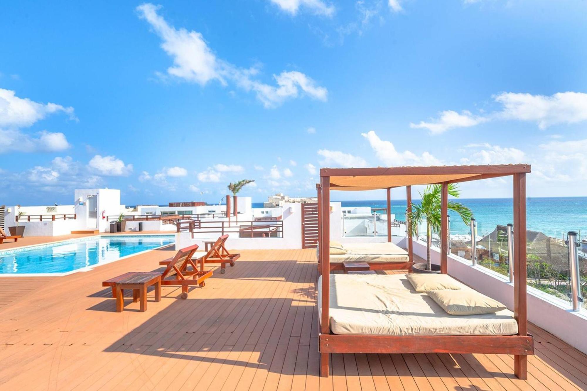 Beachfront Penthouse With 3 Bedrooms & Ocean View - Nubes * Playa del Carmen