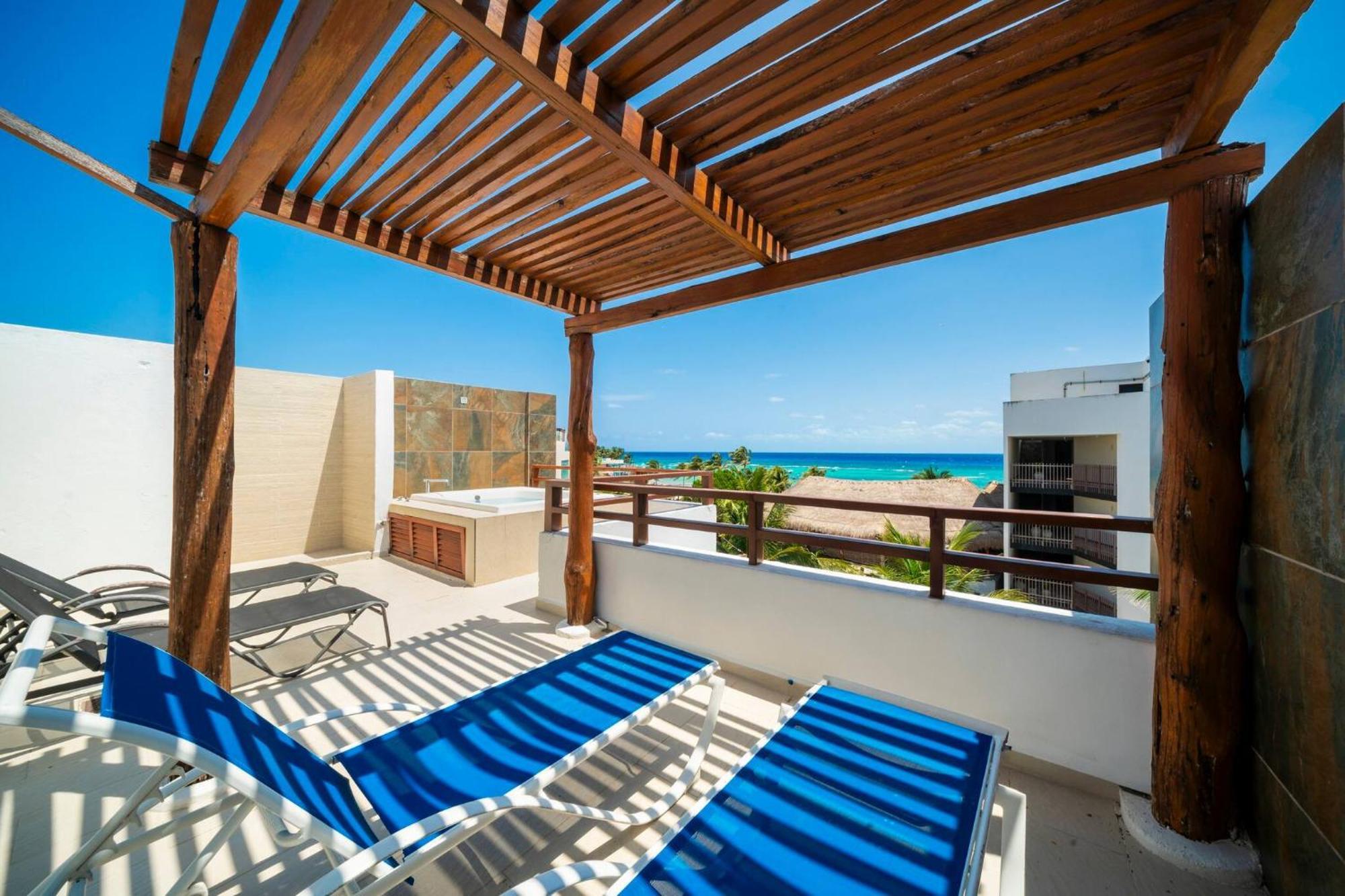 Сasa de vacaciones Beachfront Penthouse With 3 Bedrooms & Ocean View - Nubes Playa del Carmen